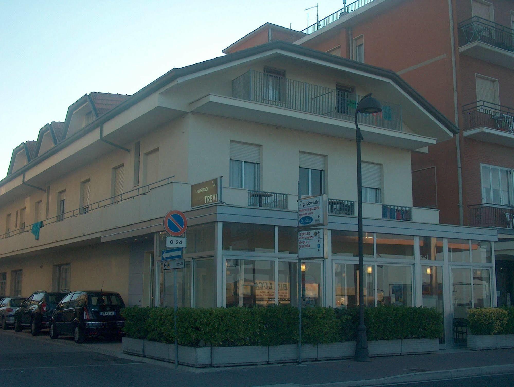 Hotel Trevi Беллария-Иджеа-Марина Экстерьер фото