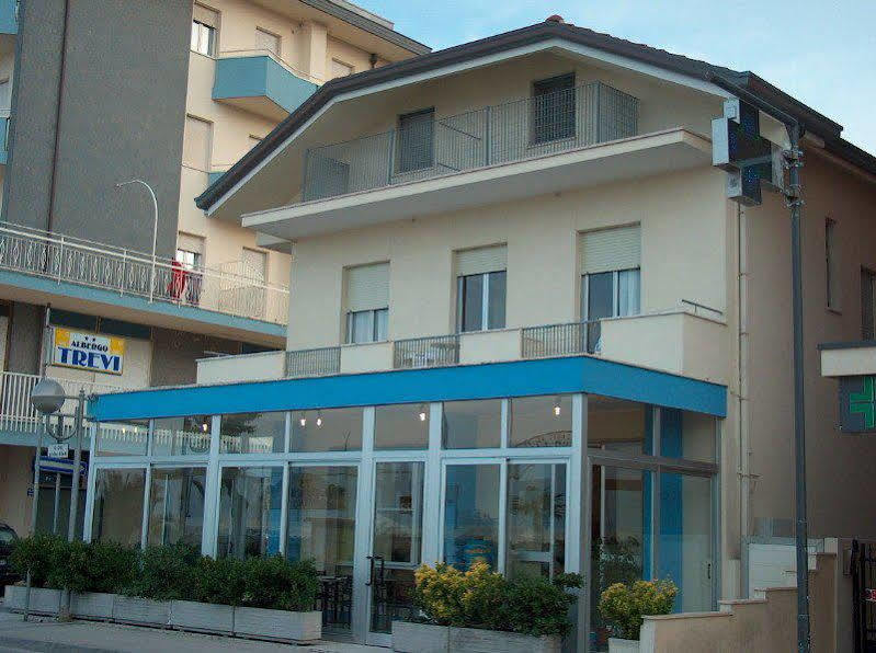 Hotel Trevi Беллария-Иджеа-Марина Экстерьер фото